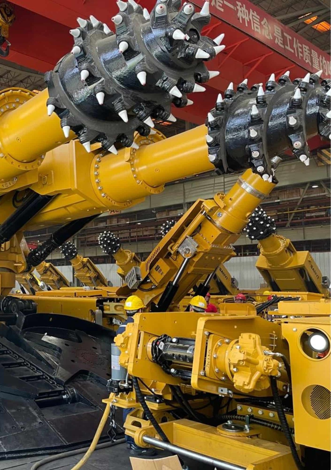 Underground mining machine-min-min (1)